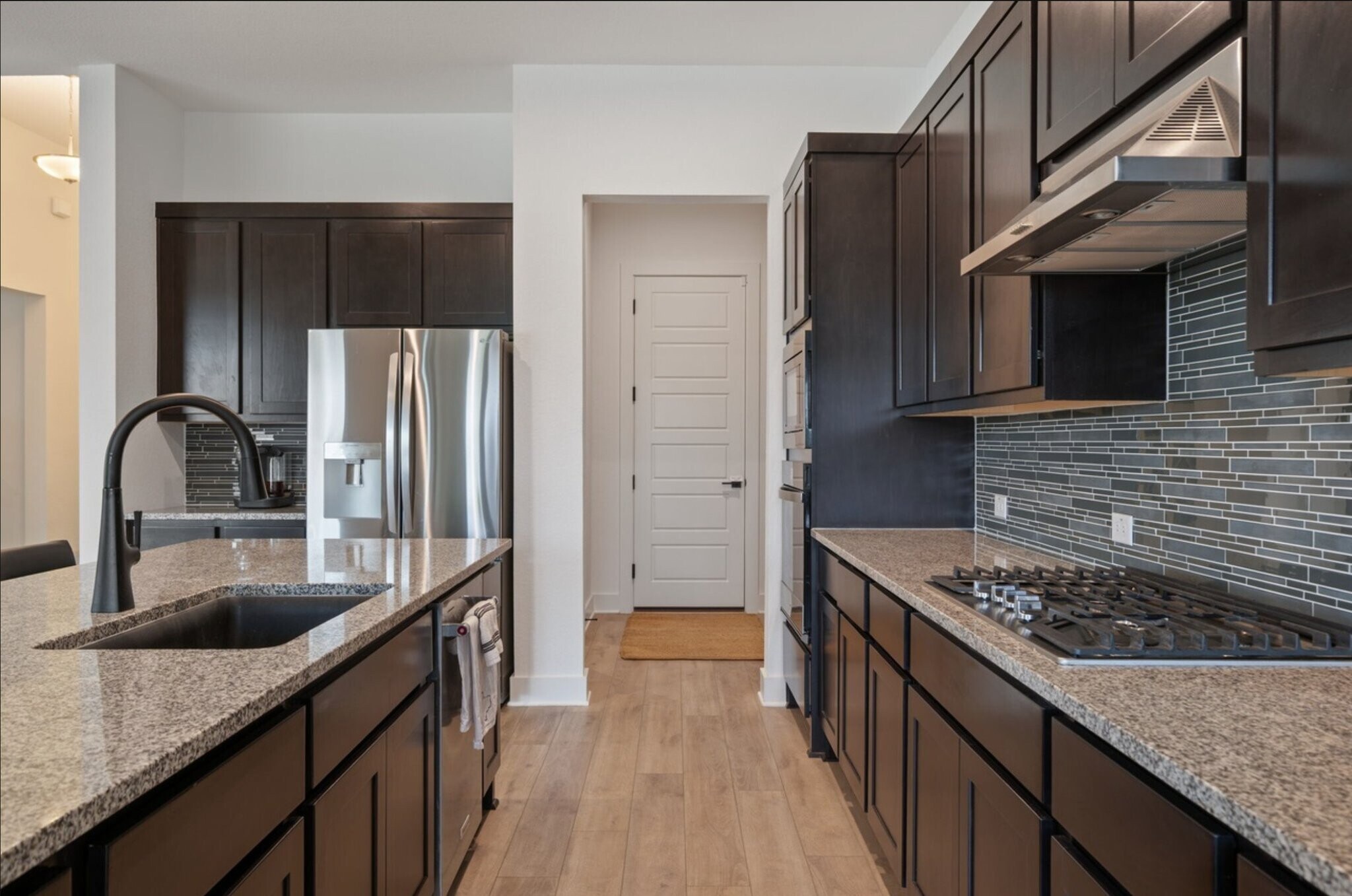 Building Photo - 616 Hallwood Dr