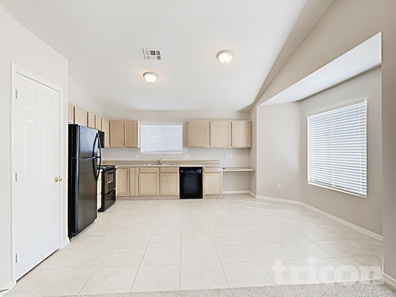 Building Photo - 423 N Shaylee Ln