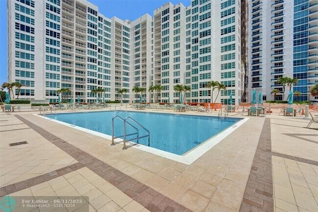 Building Photo - 1620 S Ocean Blvd