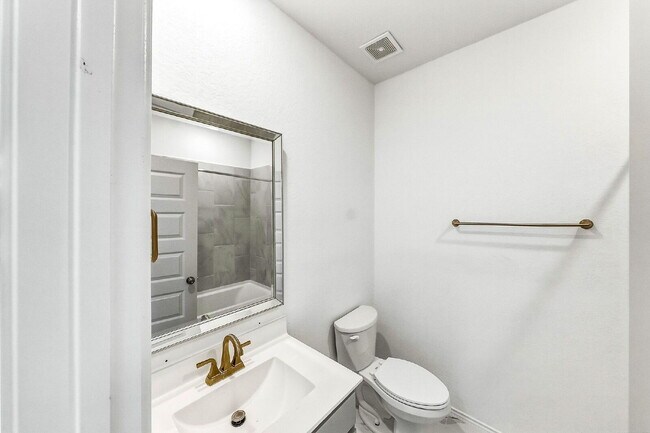 Building Photo - The Home You Will Be Happy to Come Home To.
