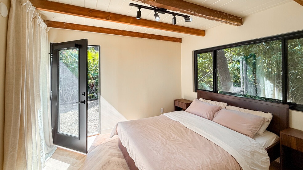 Building Photo - 5323 Monterey Rd