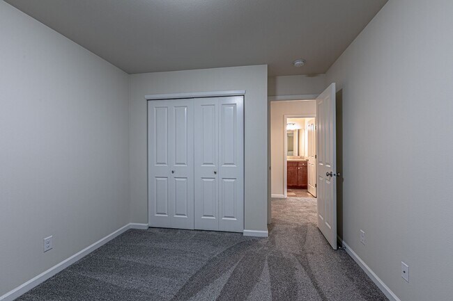 Building Photo - Amazing 4 bedroom home in Stewart Crossing!