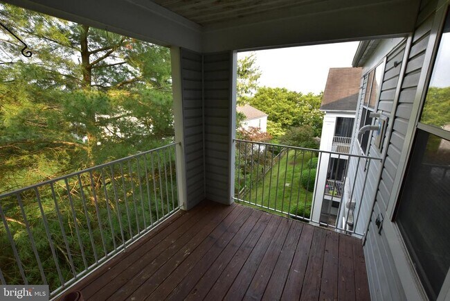 Building Photo - 2603 Camelback Ln