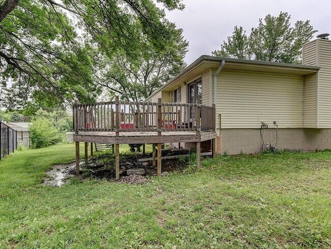 Building Photo - 3514 Glory Cir