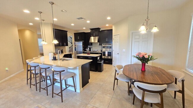 Building Photo - Beautiful 4 Bed / 3.5 Bath Home ~ Available April 1st + Incentive!