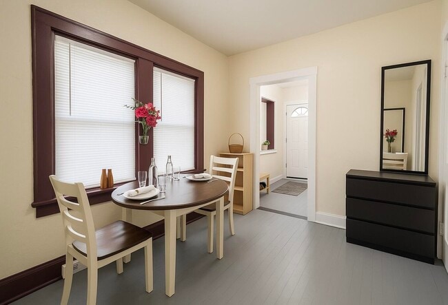 Building Photo - 1515 Taylor Ave