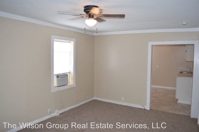 Building Photo - 722 Lena St