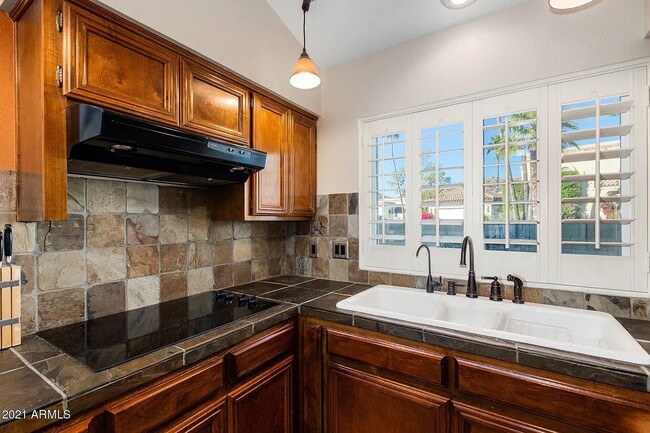 Building Photo - 4615 E Monte Way