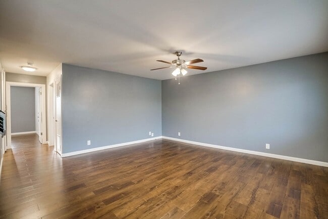 Interior Photo - 3638 W 113th St