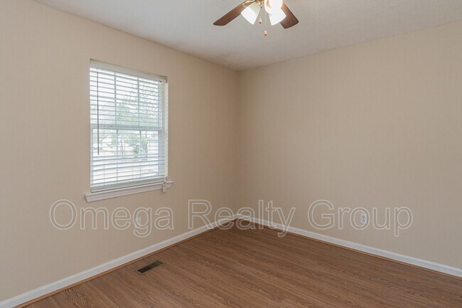 Building Photo - 125 Carol Cir