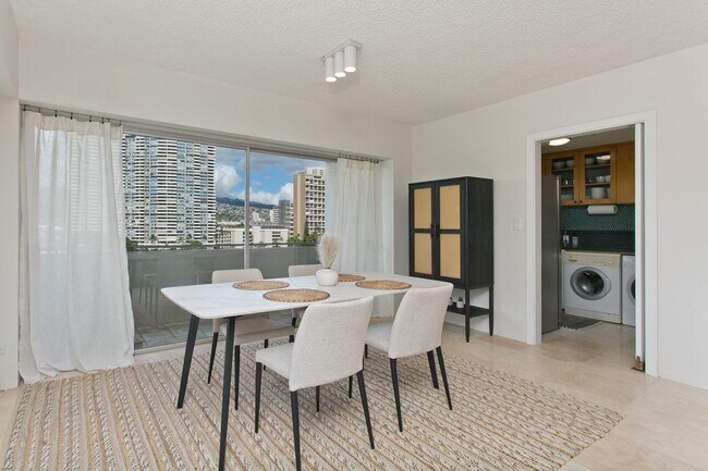 Building Photo - 2015 Ala Wai Blvd