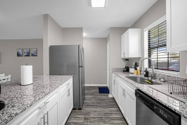 Building Photo - 3807 Gazebo Pond Ln