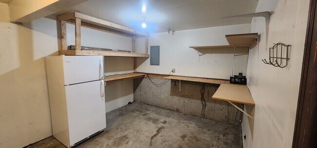 Building Photo - 14403 E Mission Ave