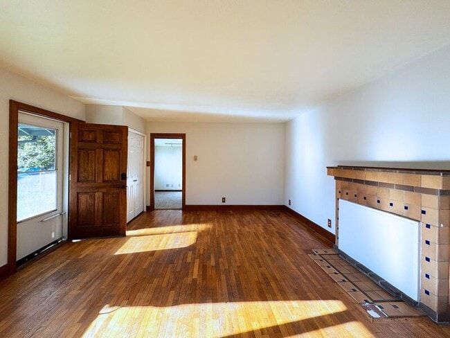 Building Photo - 2393 Emerald St