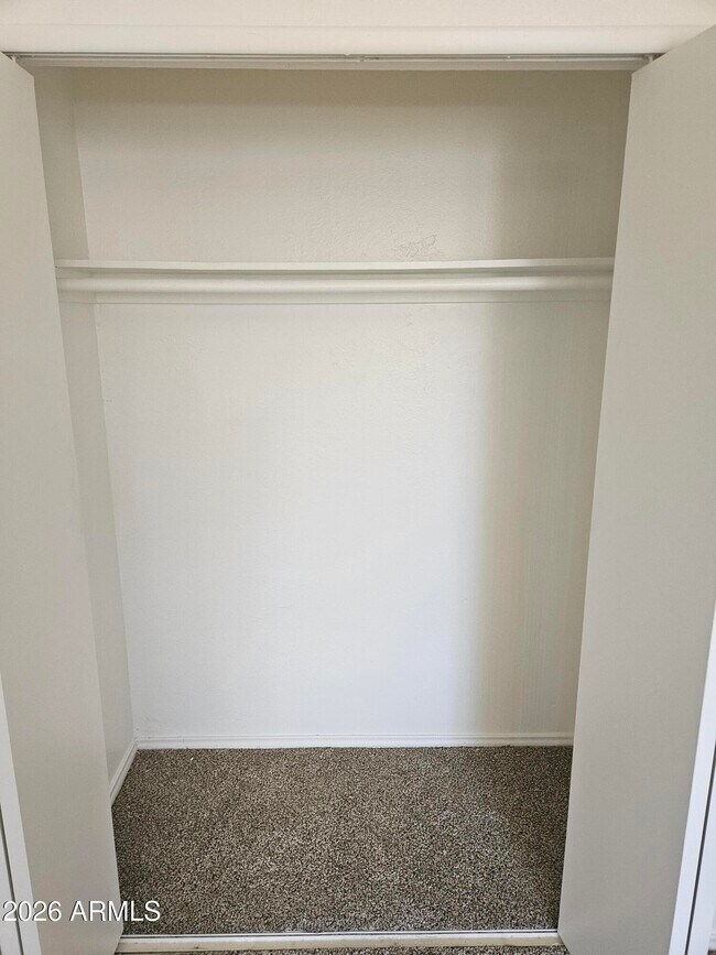 Building Photo - 1313 E Vista Ave