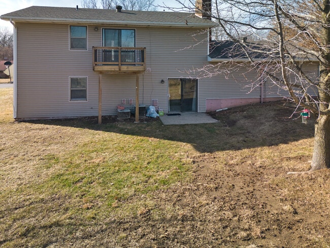 Building Photo - 442 N Shiloh Ave