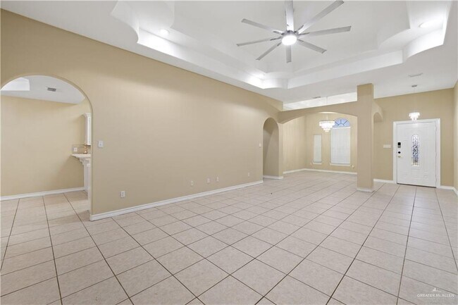 Building Photo - 38 Kiwi Ave