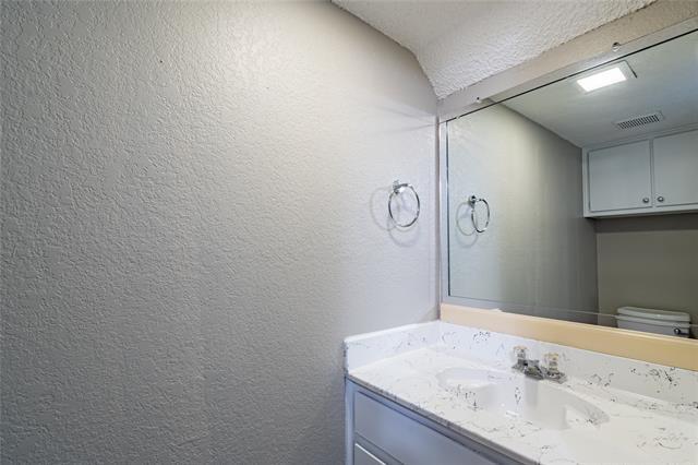 Building Photo - 408 Cambridge Dr