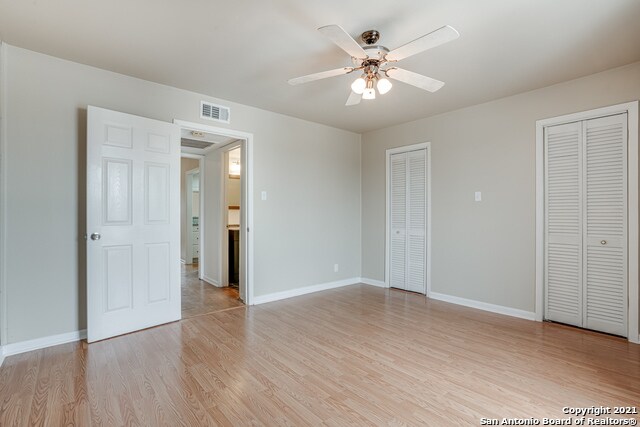Building Photo - 8401 N New Braunfels Ave