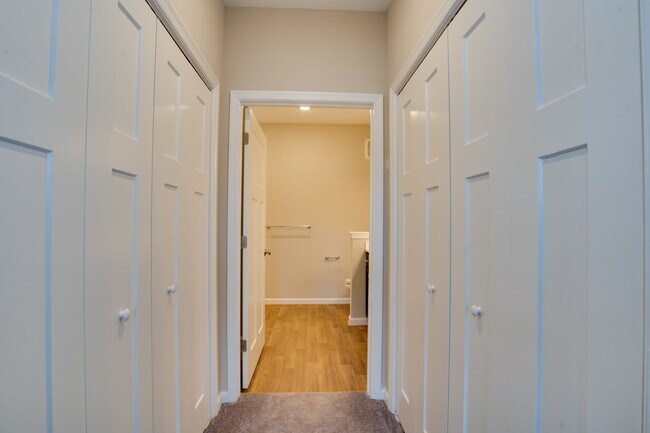 Main Bedroom Closet - 1402 Union Pacific Way