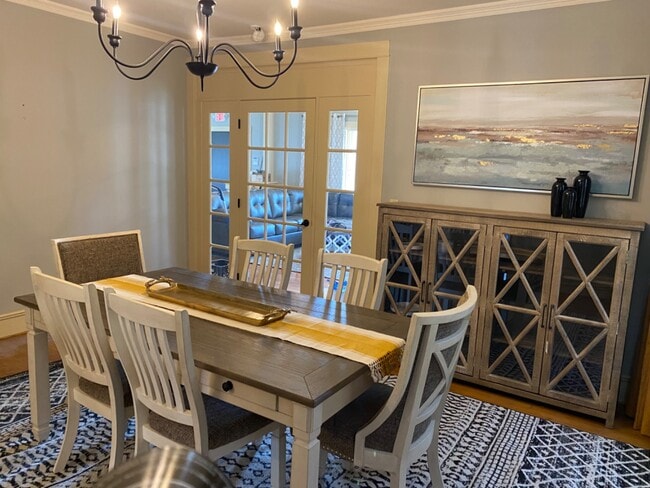 Building Photo - 322 N New Madrid St