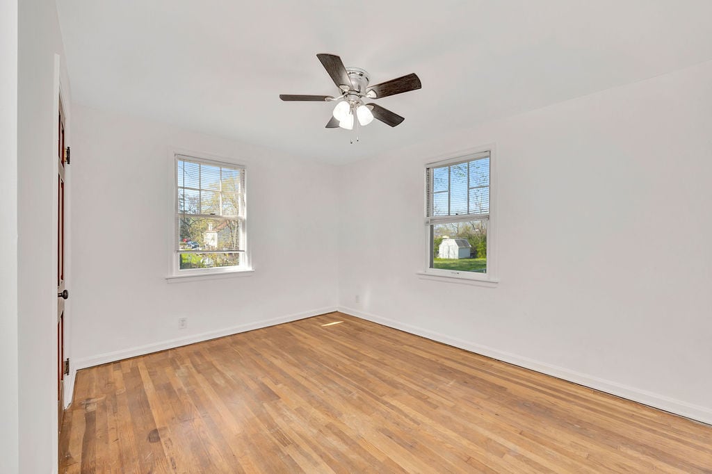 Building Photo - 8253 Brownsway Ln