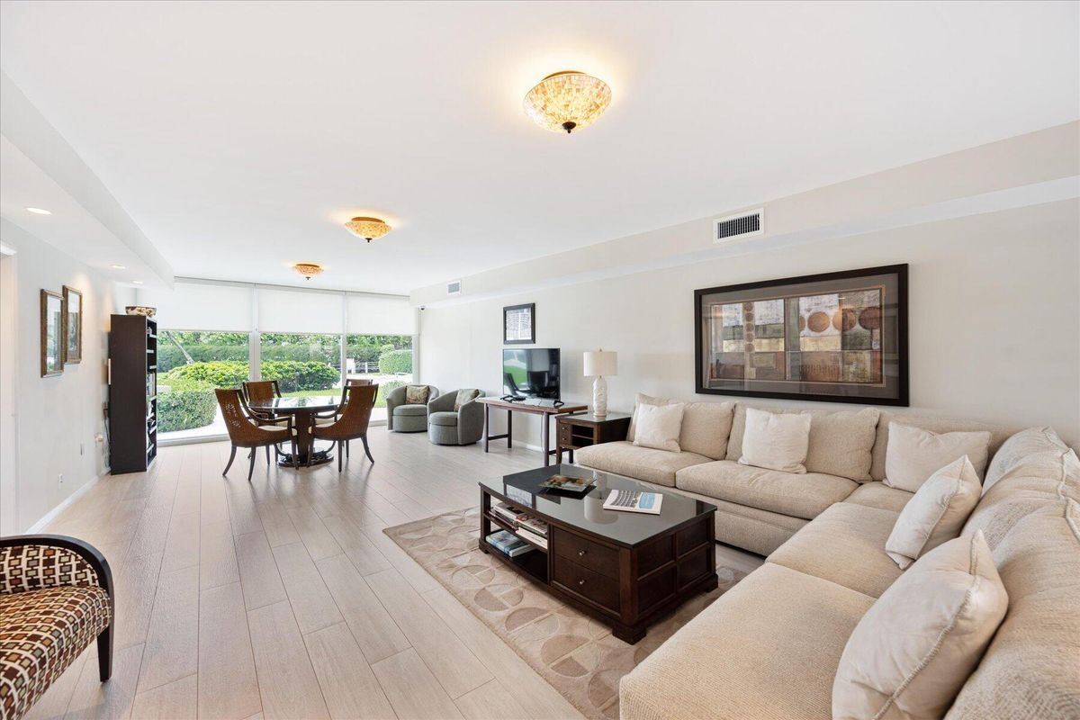 Building Photo - 1213 S Ocean Blvd