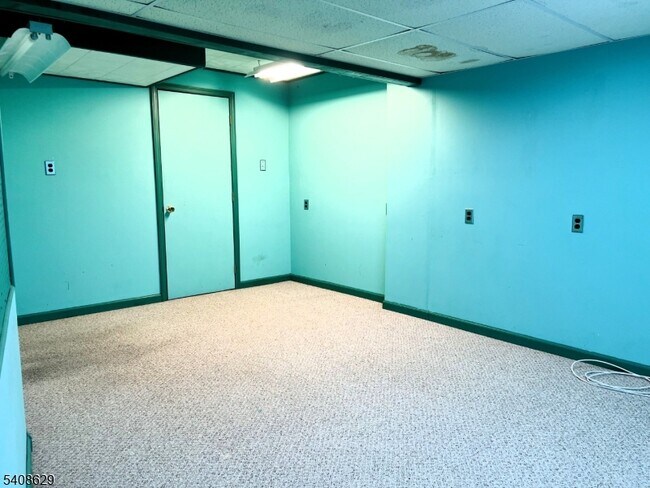 Building Photo - 1802 Scarlett Dr