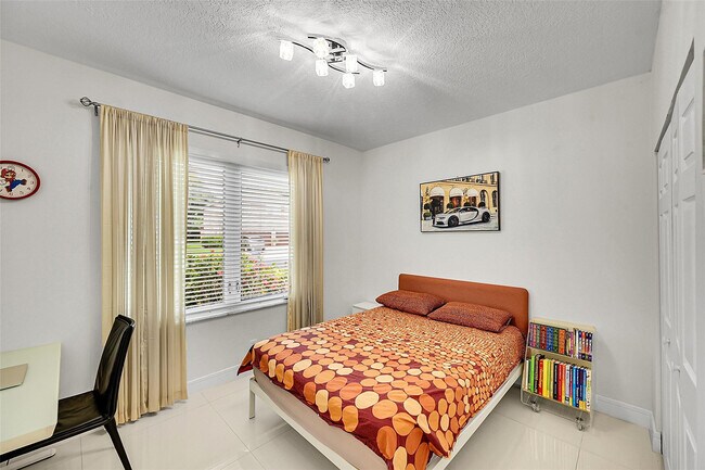 Building Photo - 12354 Antille Dr