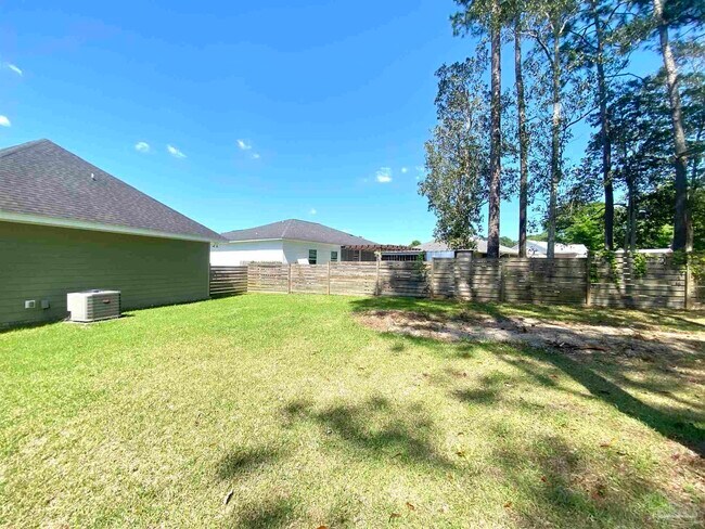 Building Photo - 1671 Eagle Terrace