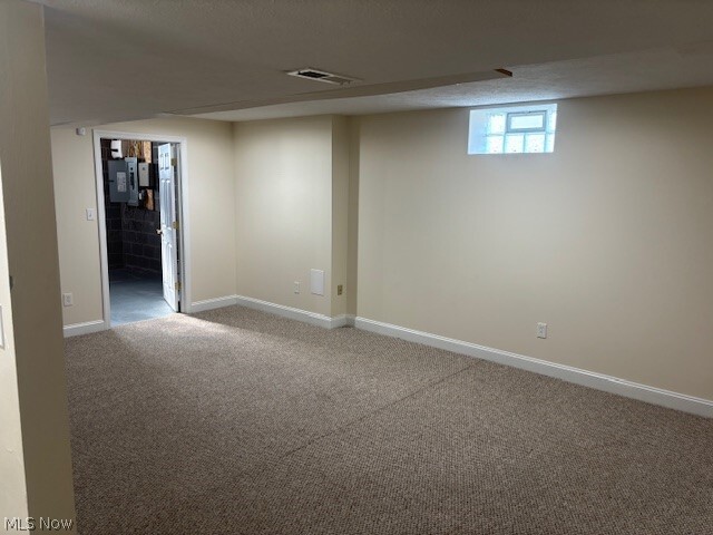 Building Photo - 844 Royal Rd