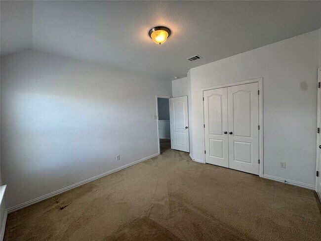 Building Photo - 123 Honey Grove