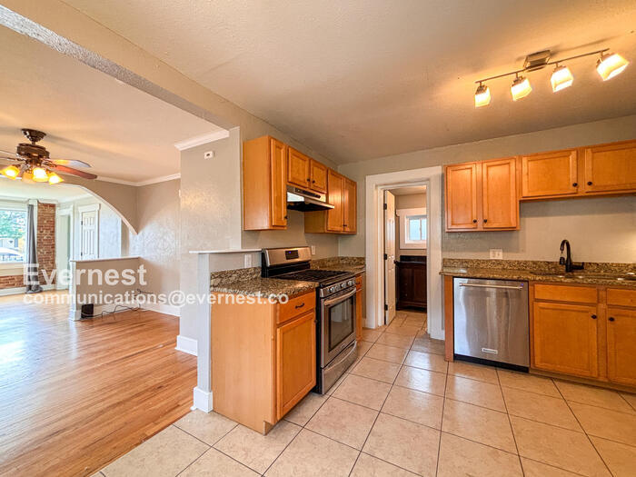 Building Photo - 3715 Lafayette St