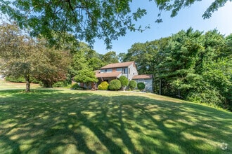 Building Photo - 69 Tolland Farms Rd