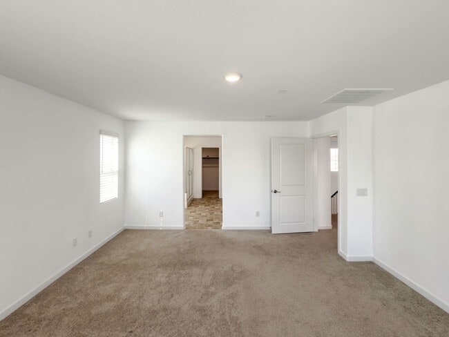 Building Photo - Newer Construction, Exquisite 4 Bedroom + ...