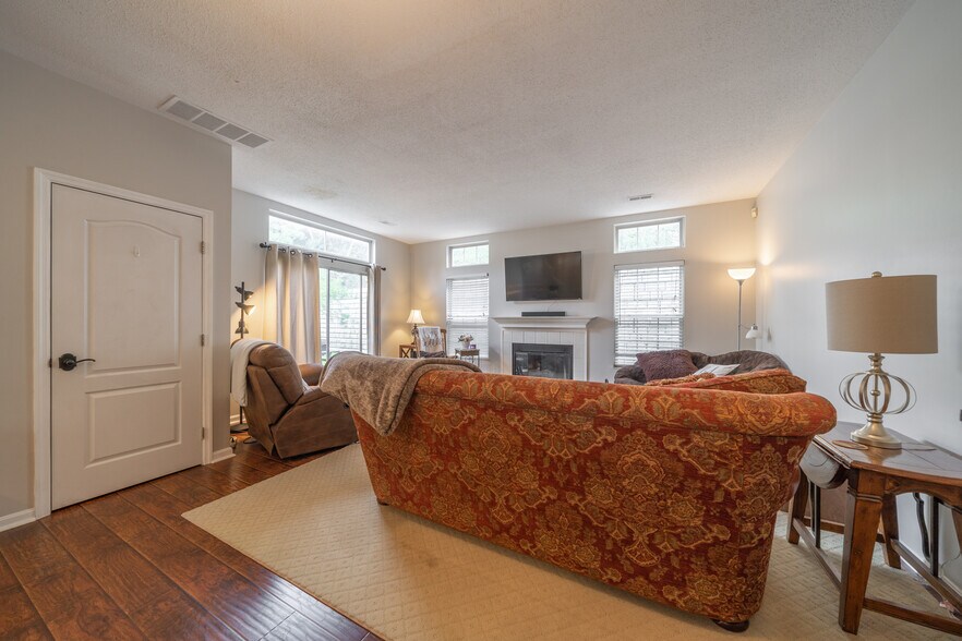 Building Photo - 836 Rossford Run