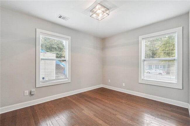 Building Photo - 1919 North Ave NW