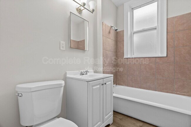 Building Photo - 4175 McRee Ave