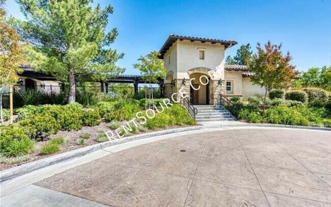 Building Photo - 24310 Las Palmas St