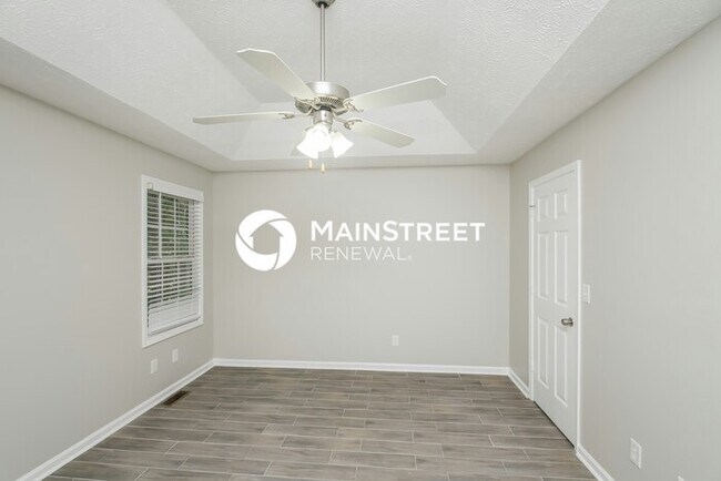 Building Photo - 4 Bedroom Pet-Friendly Home in DOUGLASVILL...