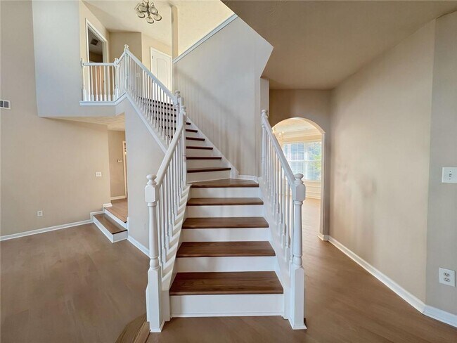 Building Photo - 2751 Spence Ct NE