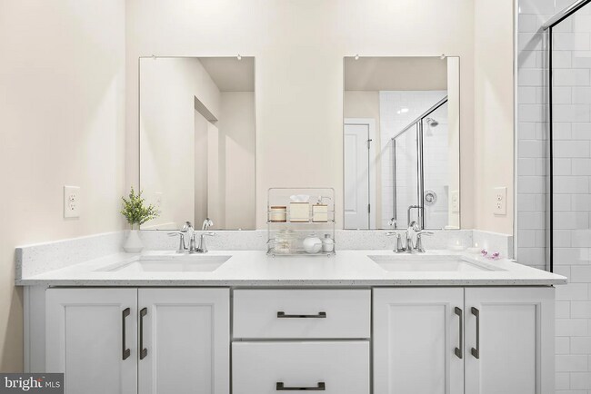 Building Photo - 11 Atkins Dr