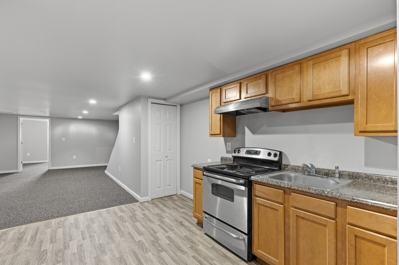 Building Photo - 1005 N Arlington Ave