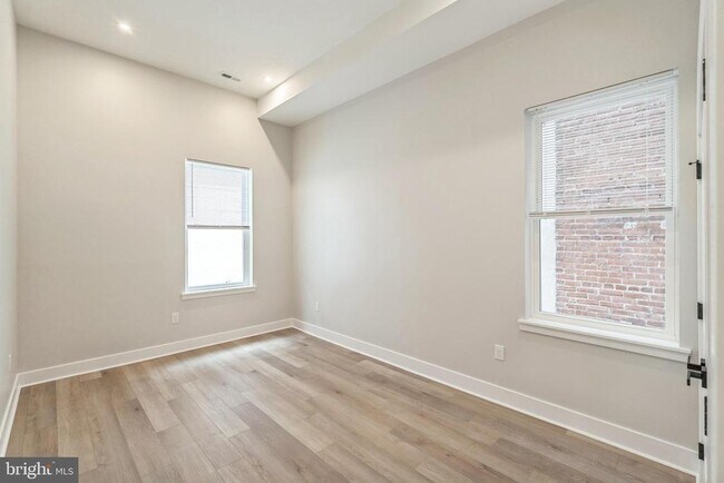 Building Photo - 1243 N 26th St