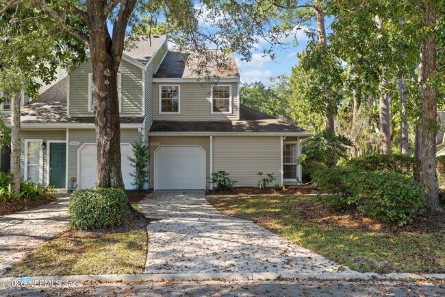 Building Photo - 9960 Moorings Dr