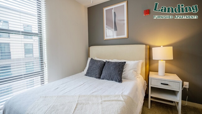 Building Photo - 2000 2nd Ave S