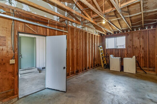 Building Photo - 4823 80th St NE