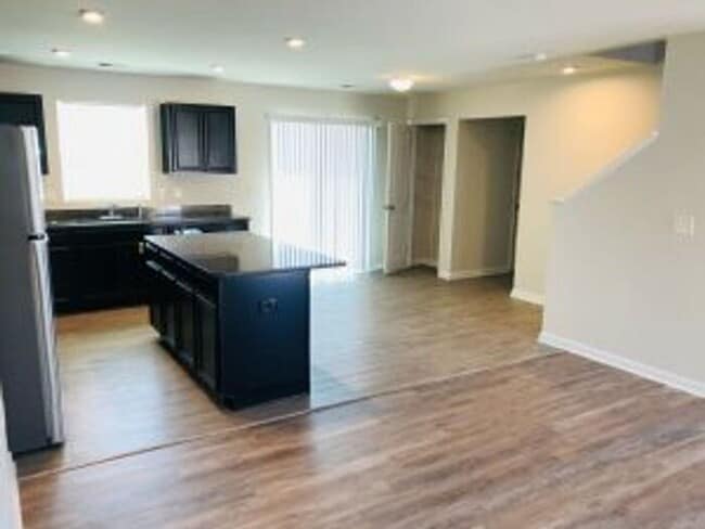 Building Photo - 125 Council Loop