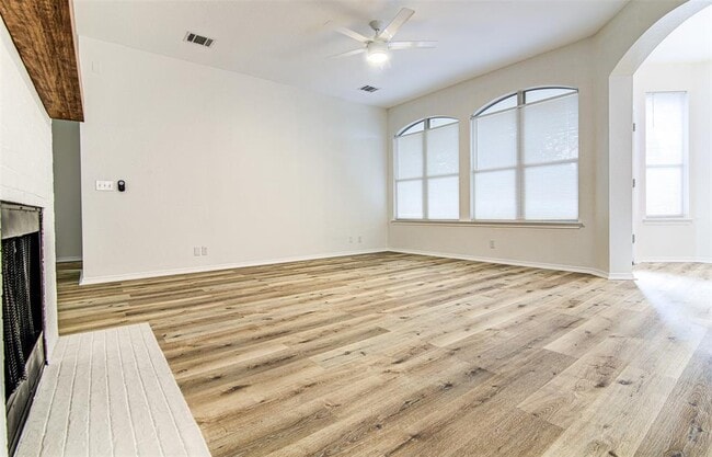 Building Photo - 9009 Colberg Dr