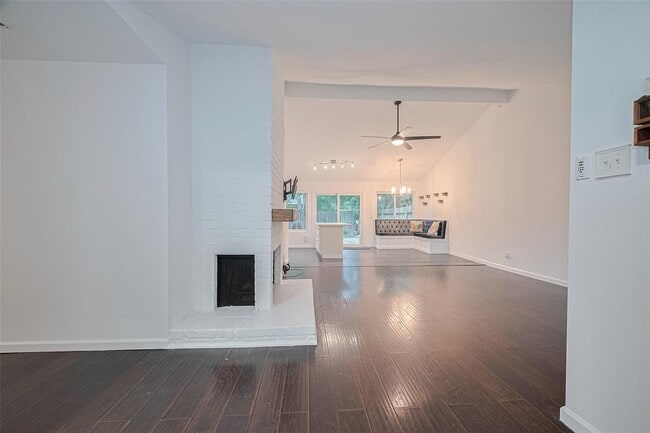 Building Photo - 3407 Hillstone Dr